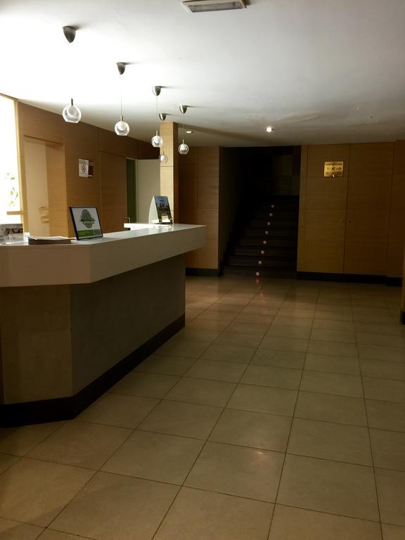 Hostal - Restaurante Asador Esperanza Huesca Bagian luar foto